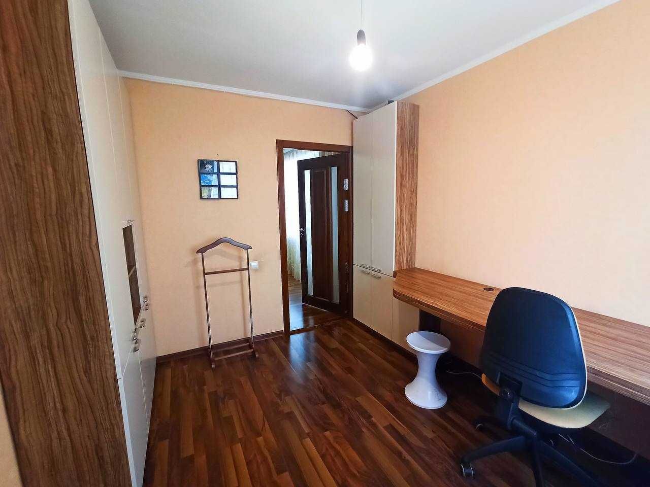 Продам 4-к квартиру, Слобожанское/Днепр. Кирпич/ремонт/автономка!
