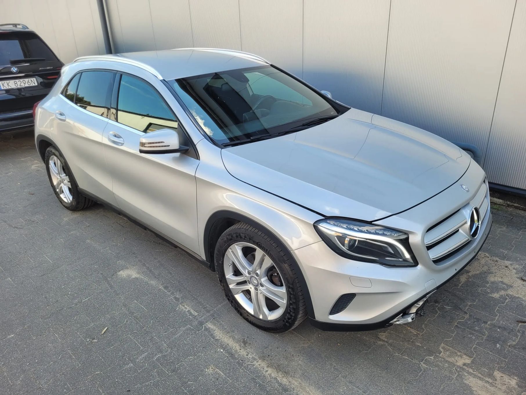 Mercedes-Benz GLA gla 180, gla 200, 1.6 benzyna automat , uszkodzony