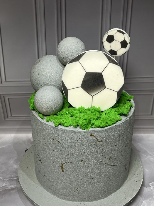 Торти на замовлення