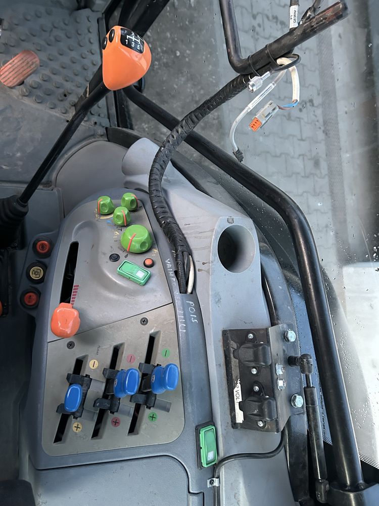 Deutz-Fahr Agroplus agrofarm 420, tur, 3190mtg, orginał pełzaki