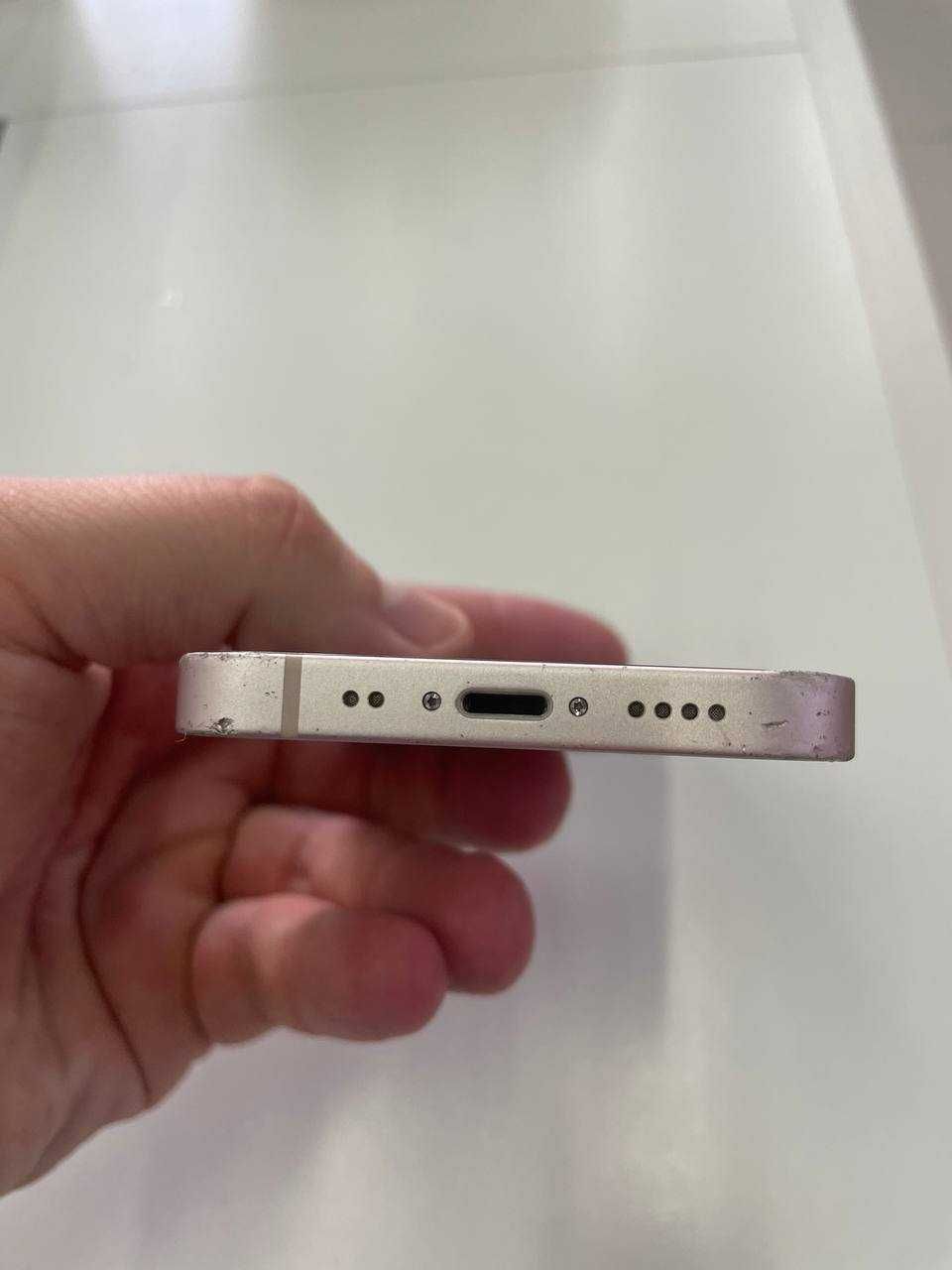 Б/У Apple iPhone 13 Mini 128GB Pink на запчастини