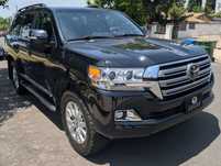 Toyota  Land Cruiser      2019