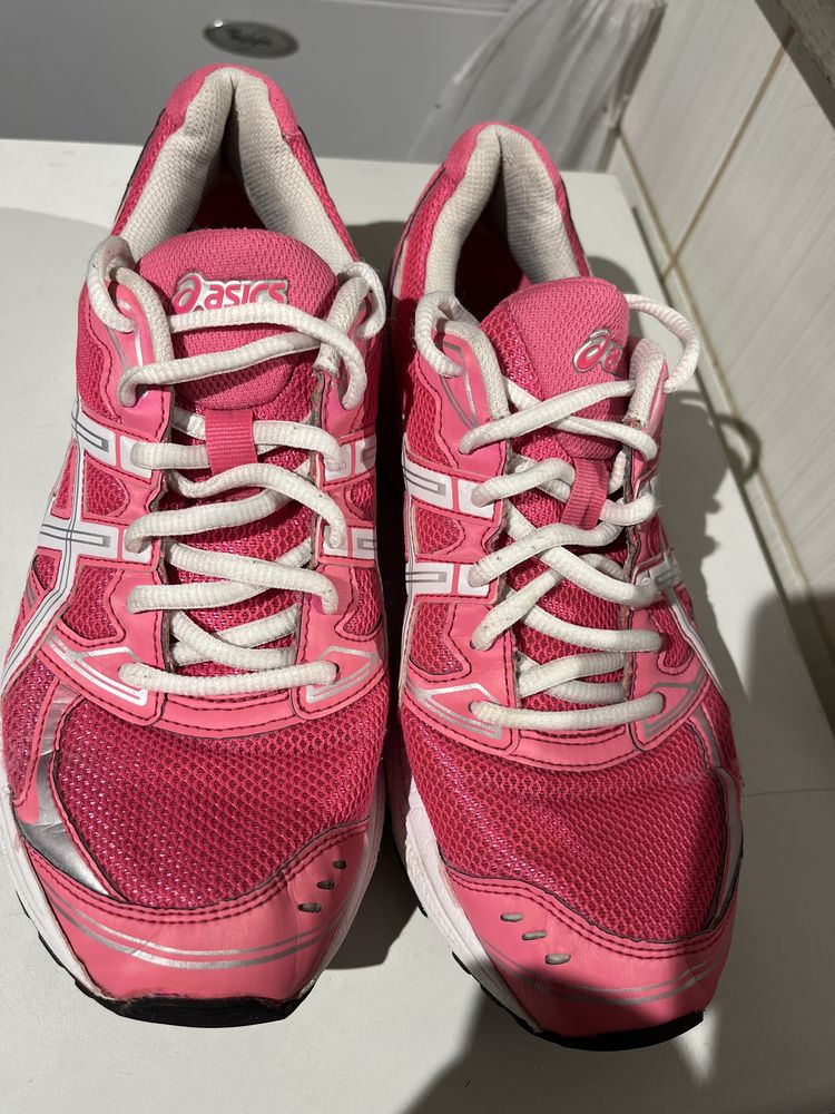 Buty Asics r. 40, 25,5 cm