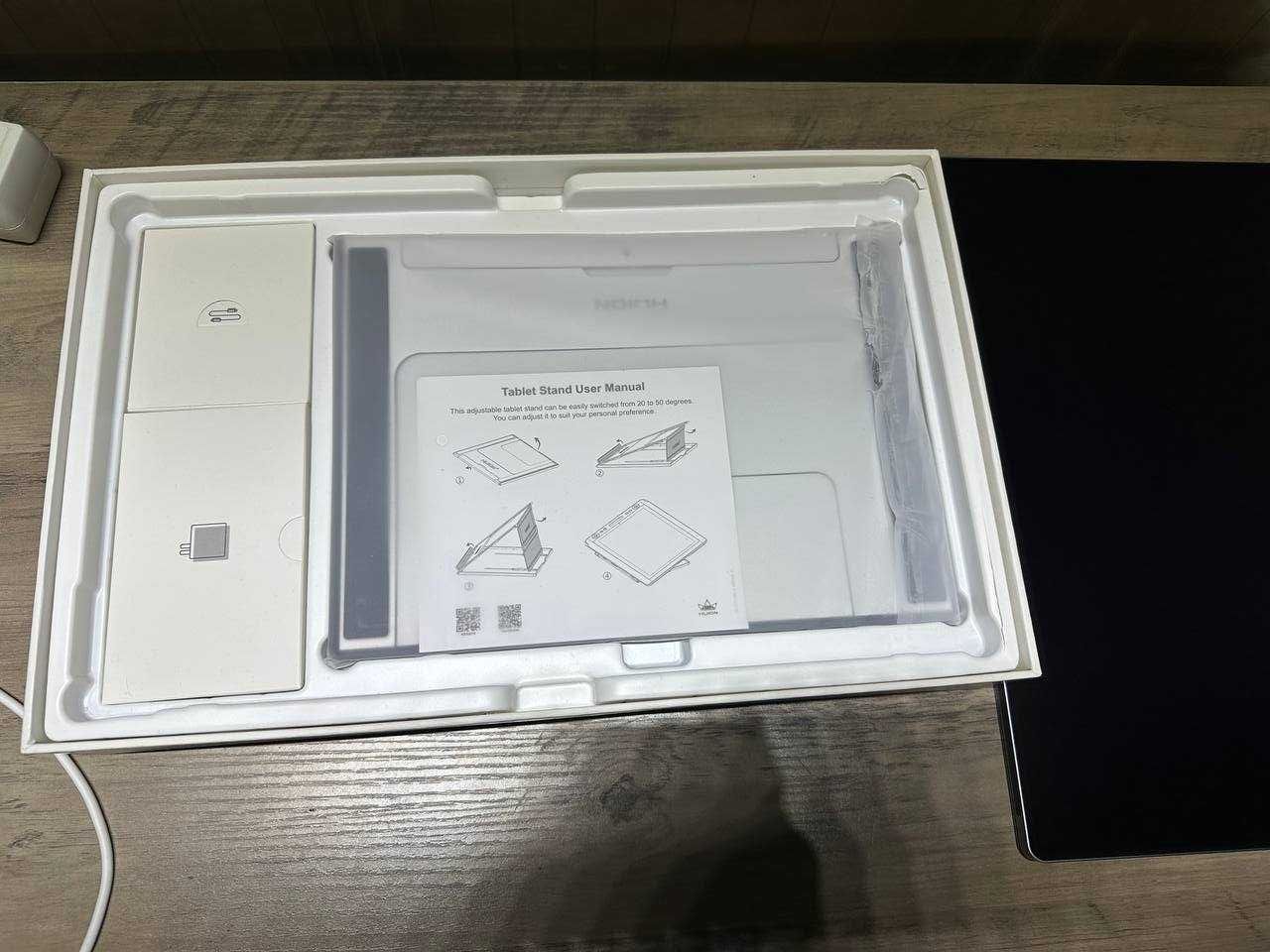 Huion Kamvas Studio 16