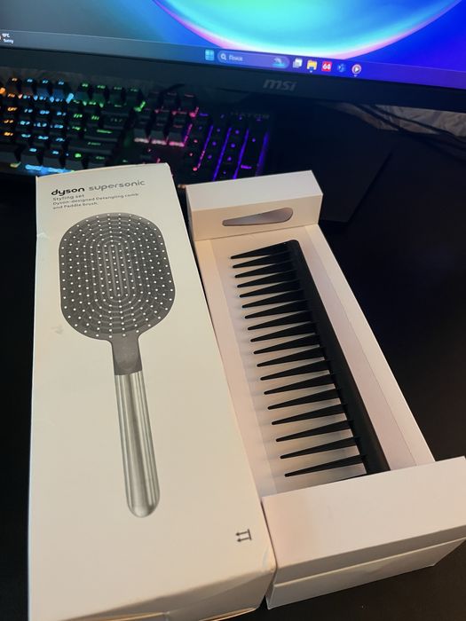 Расческа дайсон