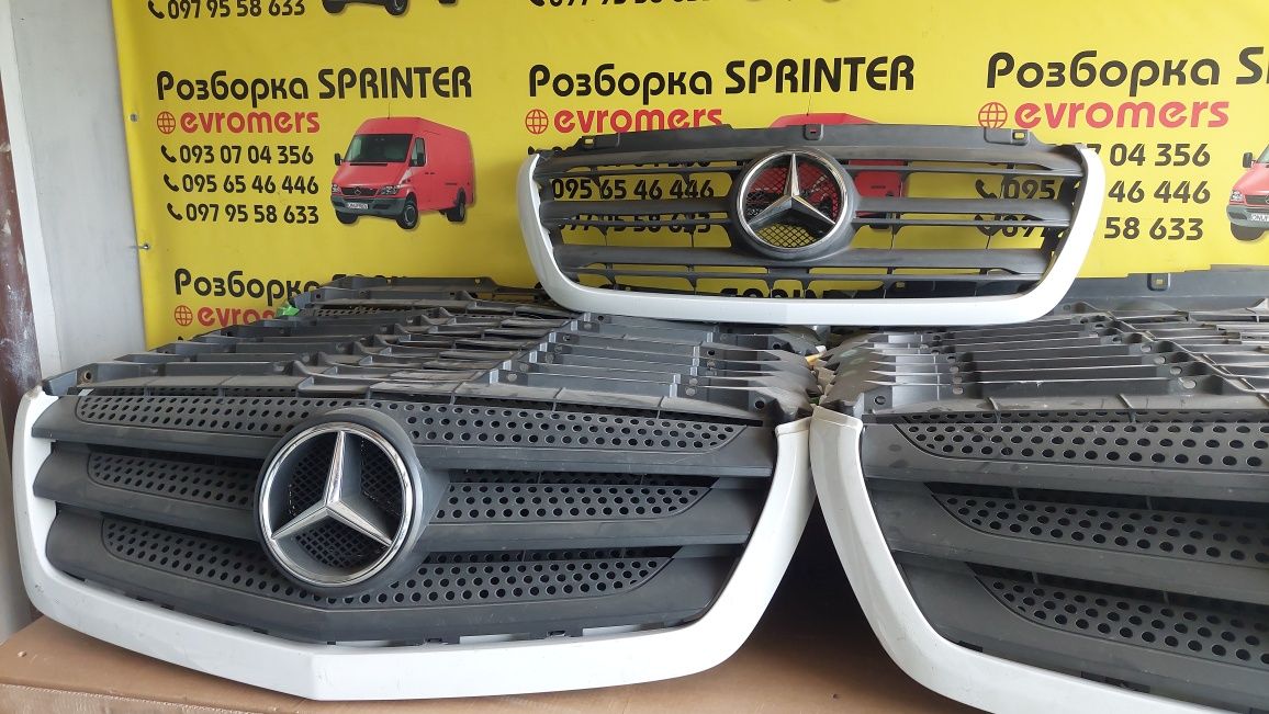 Передня решітка радіатора рестайлінг 2014 2018 Mercedes Sprinter w906