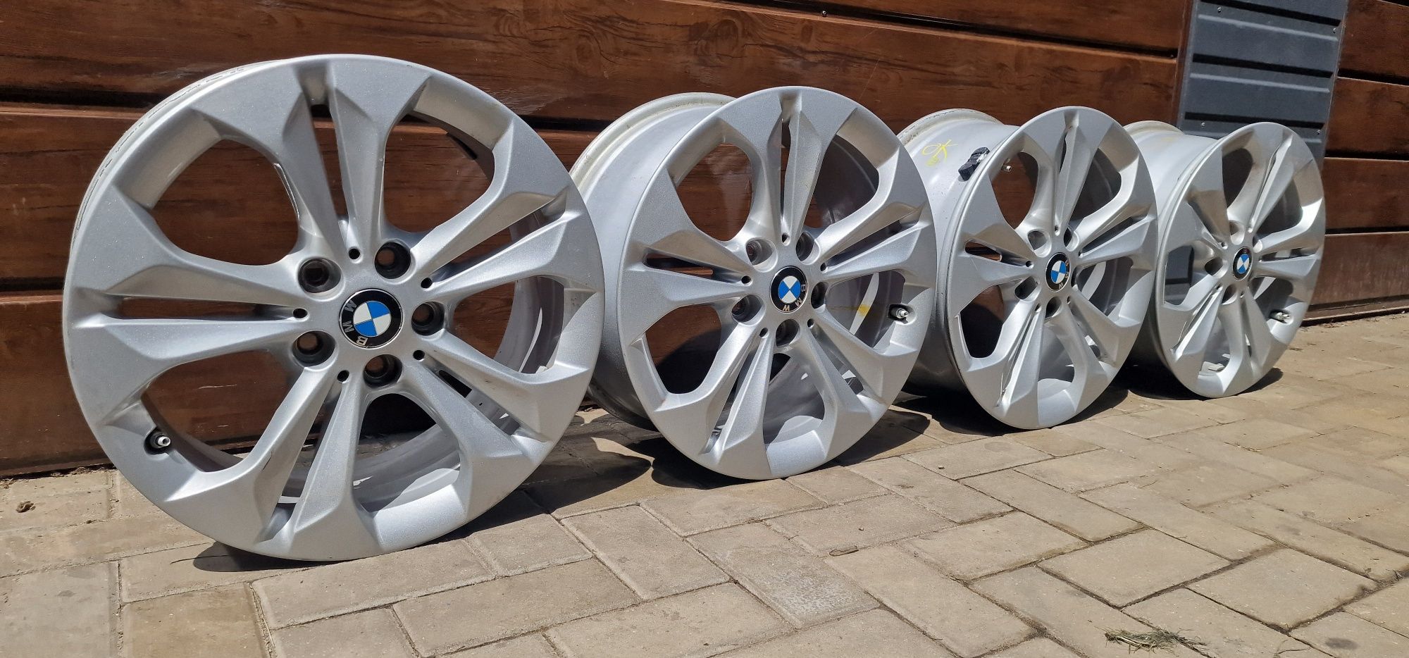 Felgi Aluminiowe BMW X1-X2 R17 5x112 ET52-7.5J+czujniki TMS