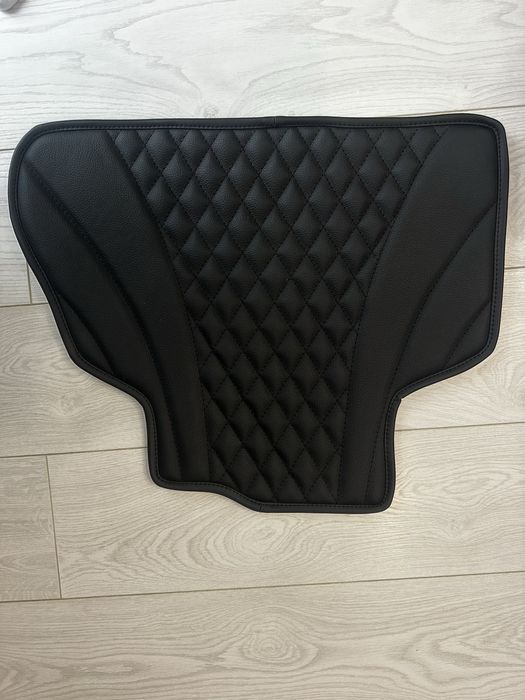 Автокилимки BMW X5 (G05) виконані з преміум еко-шкіри