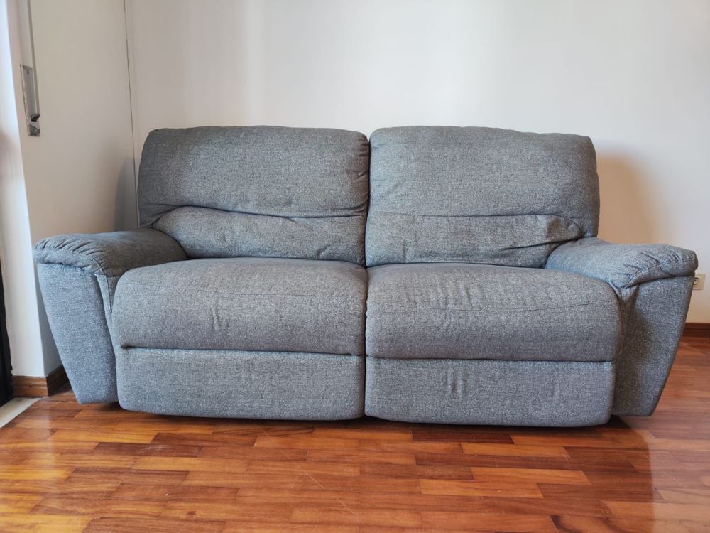 Sofa cinzento - como novo