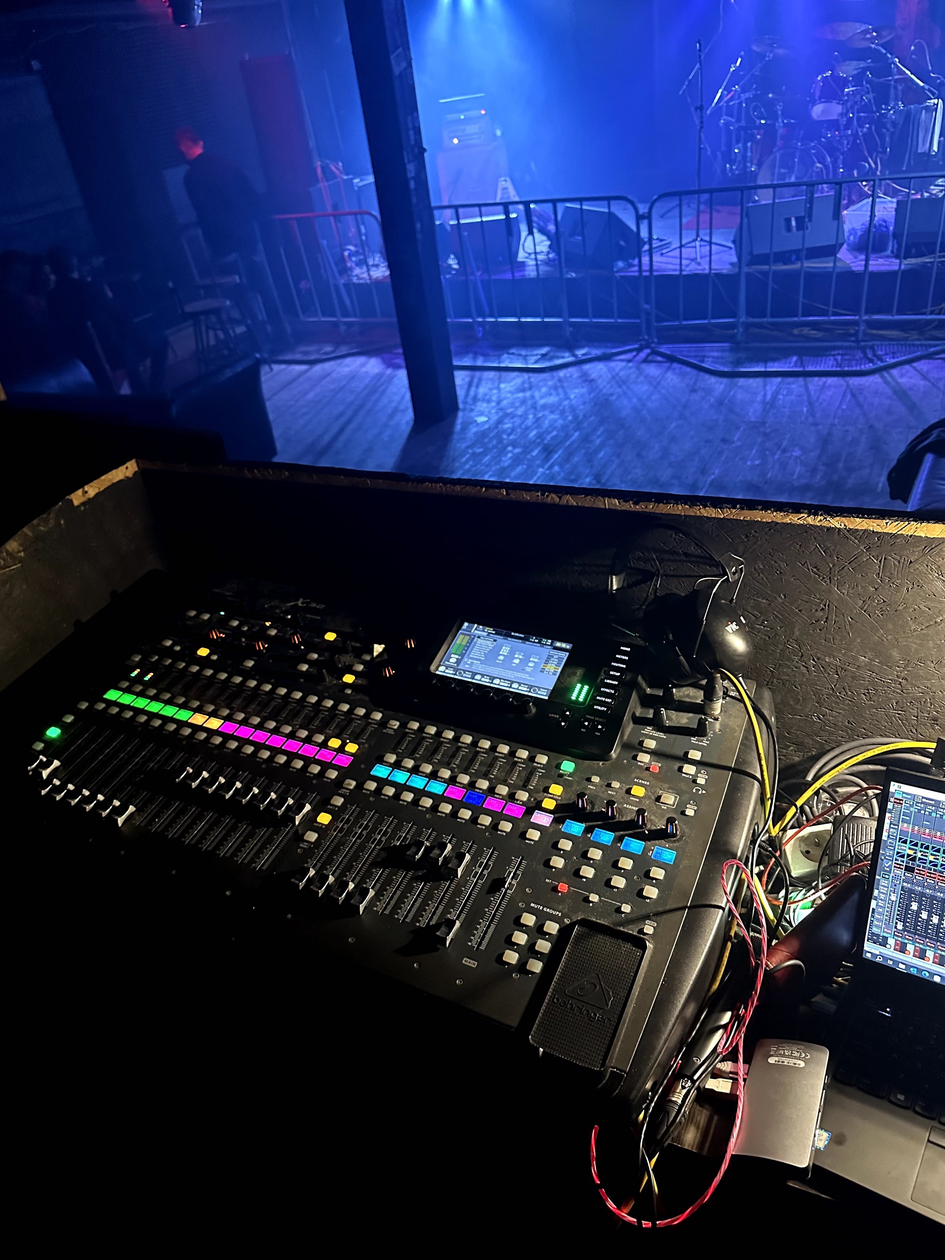 Warsztaty z obsługi konsolet cyfrowych, live (Behringer x32,xr18 ,A&H)