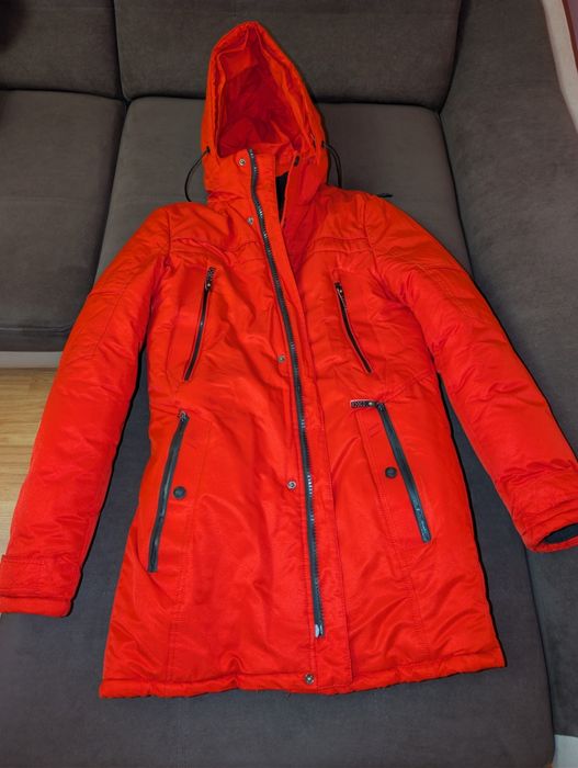 Продаю зимову куртку