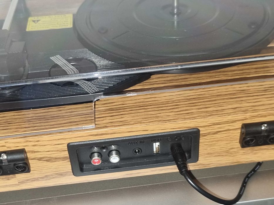 Gramofon vitage model E300