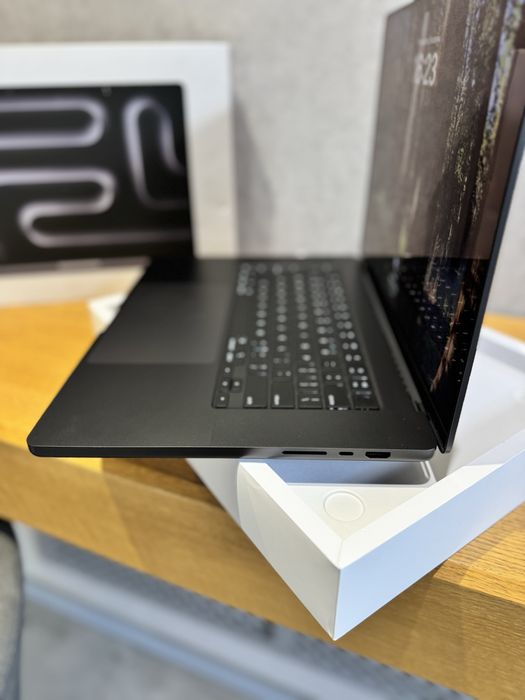 Apple MacBook Pro 16’ 2024 M4 Pro 24/512Gb Space Black (MX2X3)