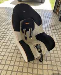 Cadeira de carro para bebé