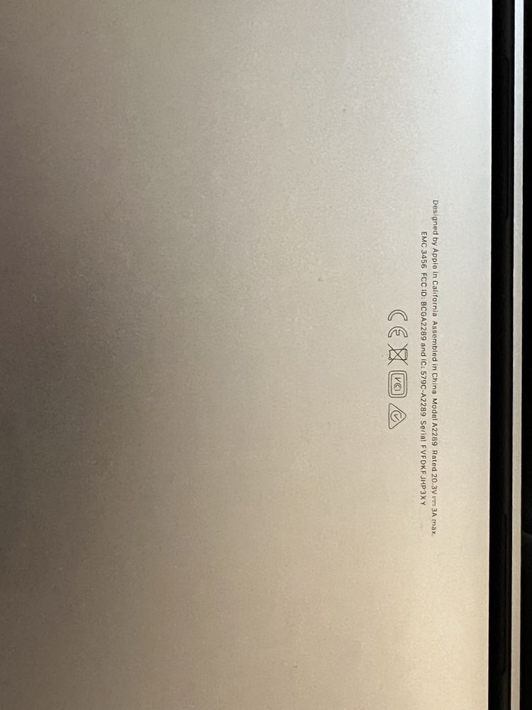 Macbook Pro 2020 i5 256gb