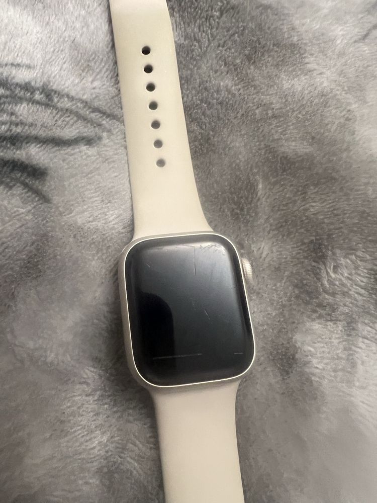 Часи Apple Watch 8