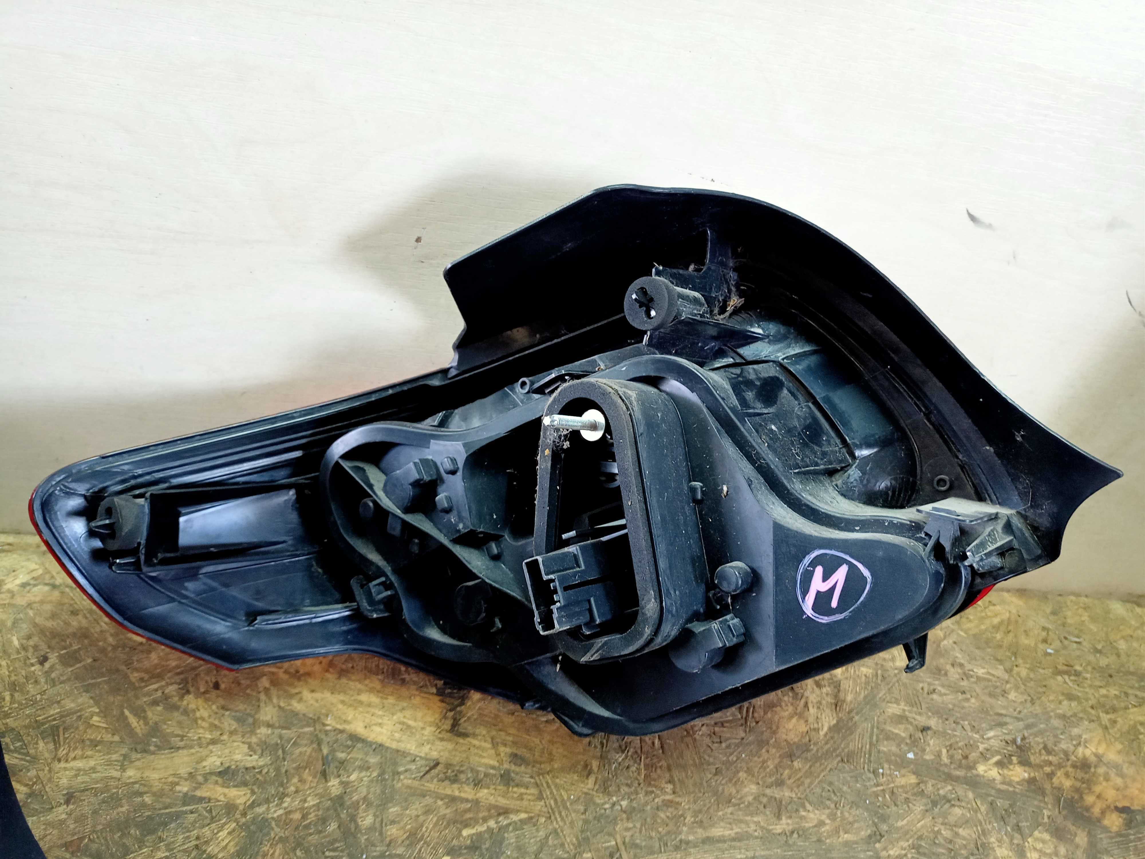 Citroen DS3 lampa tył tylna prawa lewa oryginał komplet demontaż