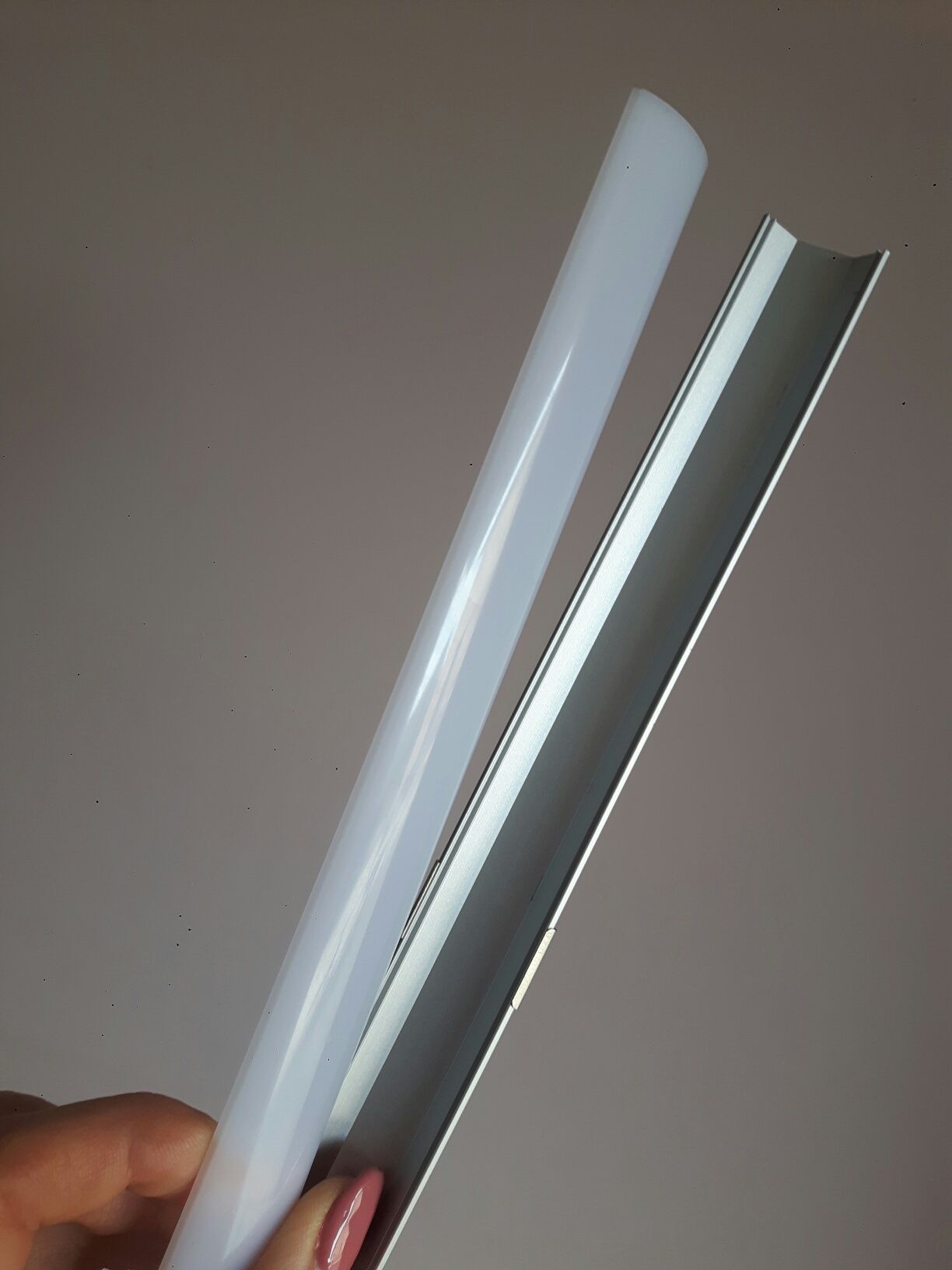 Listwa LED podszafkowa oświetleniowa profil narożna