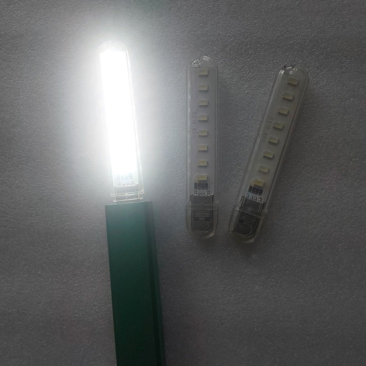 LED  ліхтарик USB-8 LED яскраве світло для павер банка.
