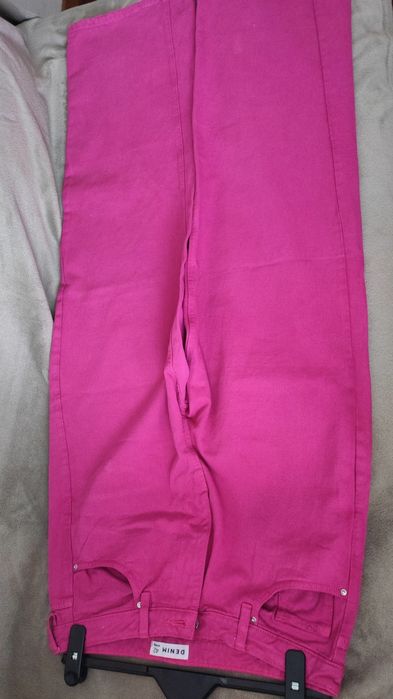 Spodnie dżinsowe różowe roz. 42