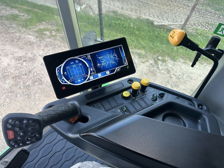 Комбайн John Deere W330