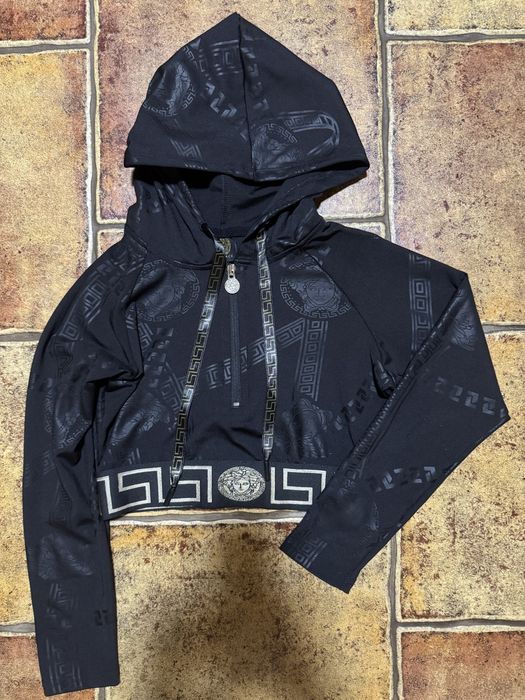 Кофта версачи.      .