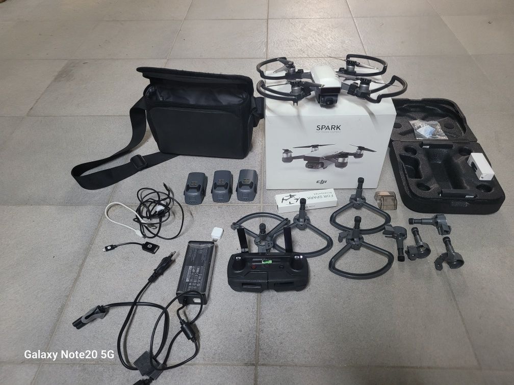 Venho  drone dji spark como novo  com todos os acessórios