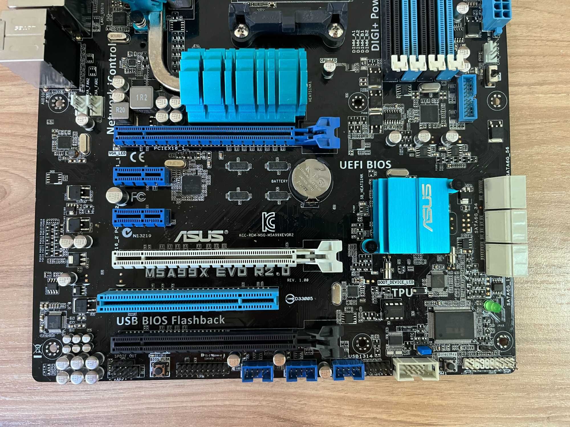 Материнская плата ASUS M5A99X EVO R2.0 AM3+ DDR3 FX8320 FX8350 Support