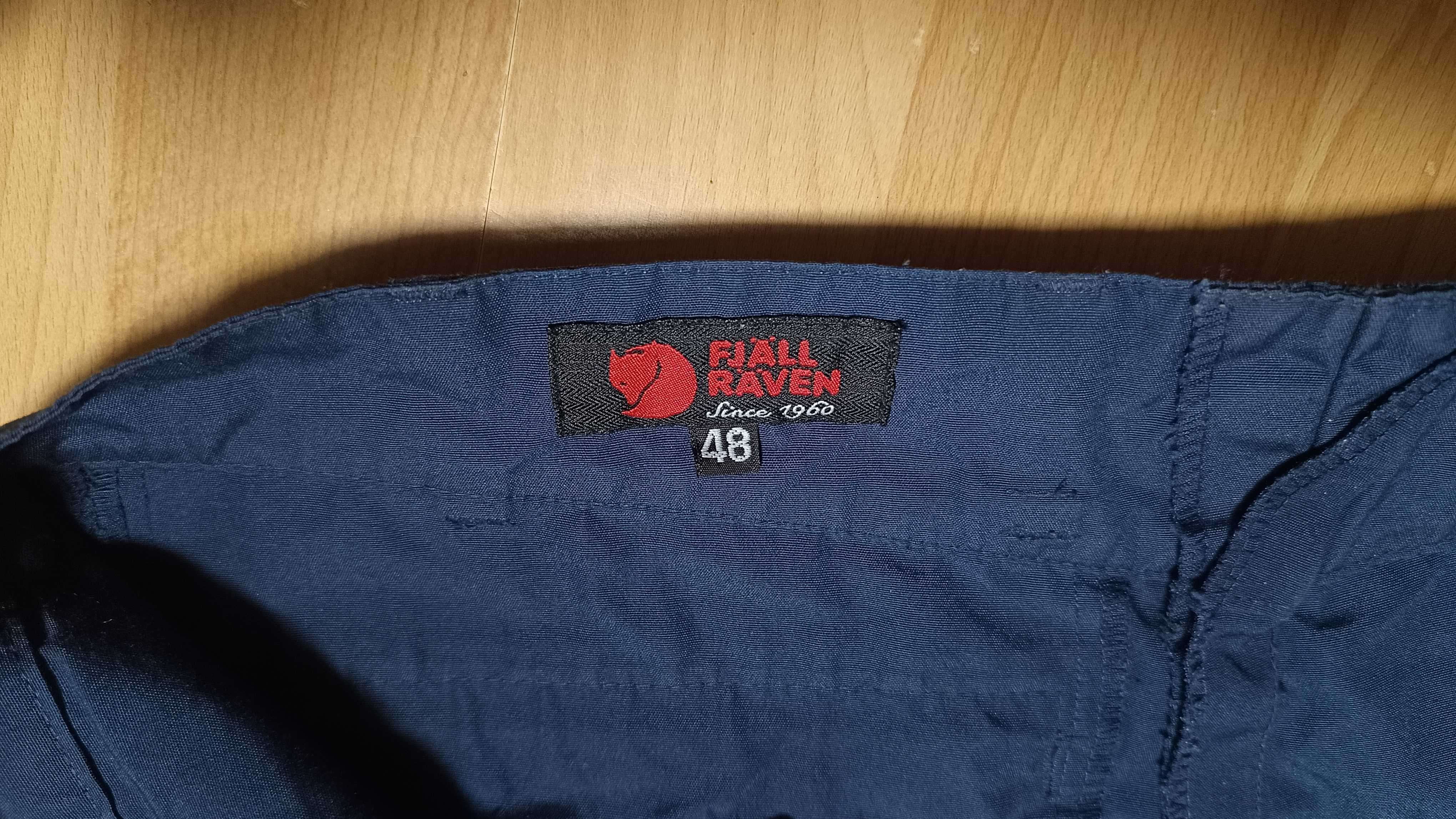 Męskie spodnie turystyczne FJALLRAVEN r.M stan bardzo dobry