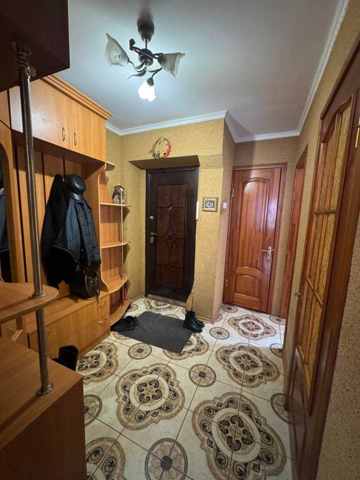 Продається 3 кімнатна квартира м.Бурштин