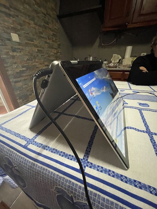 Portatil desktop 13,5 polegadas