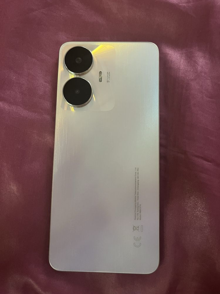 Продам смартфон Realme c55 256gb