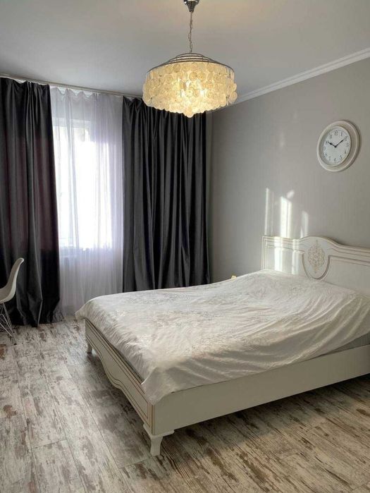 Vip Подобово 2к.Квартира в центре