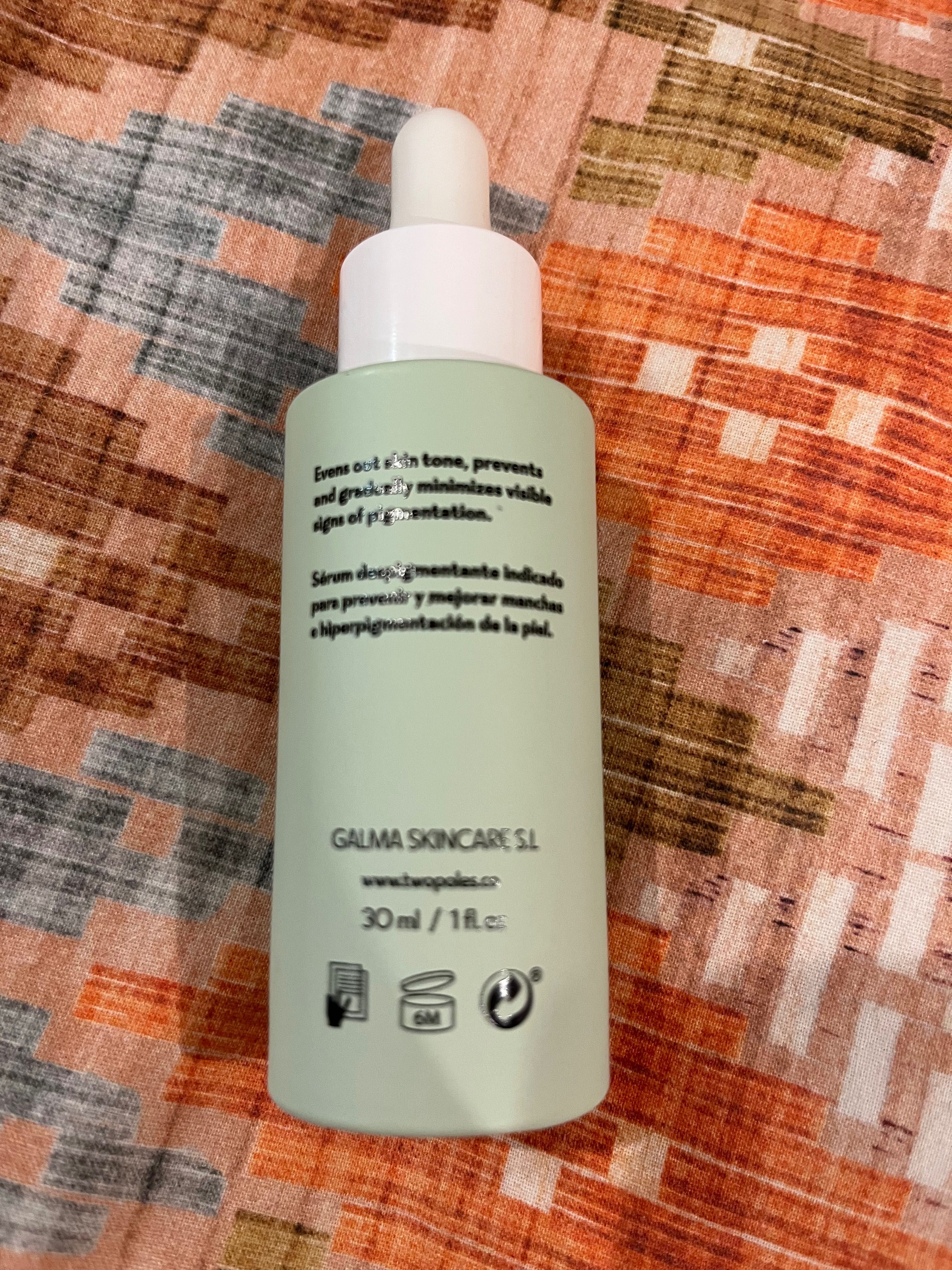 Two Poles Brightening Serum
