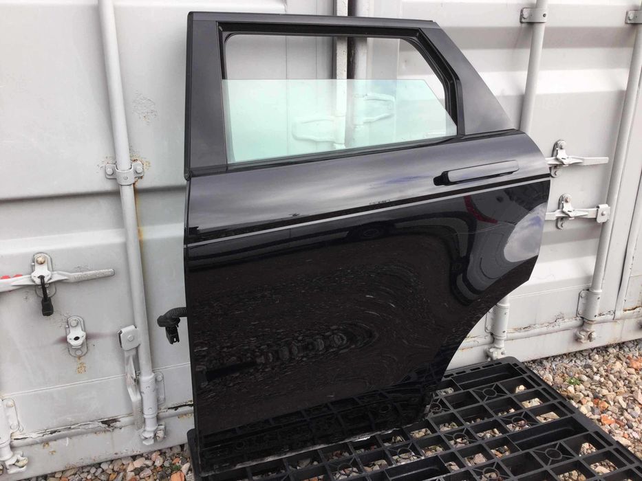 Дверь правая/левая задние Land Rover Range Rover Evoque L551