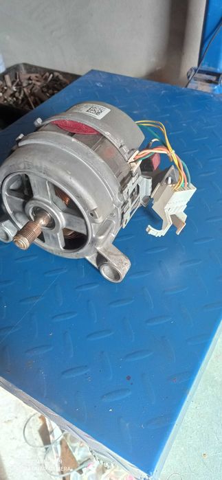 Електродвигун пральної машини-автомат Зануссі