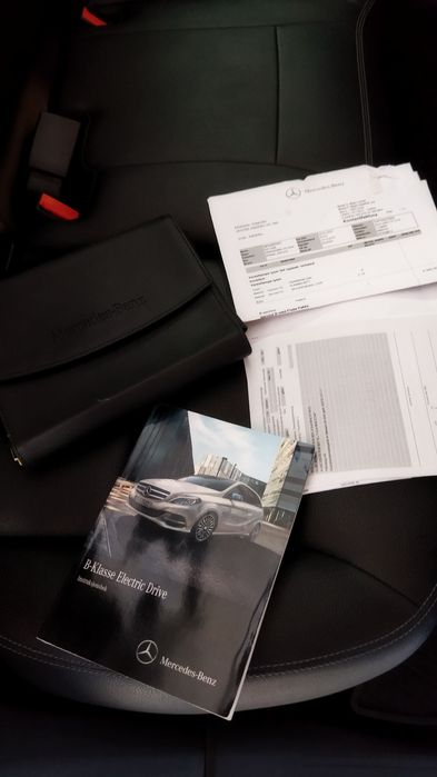 Mercedes Benz B 250E