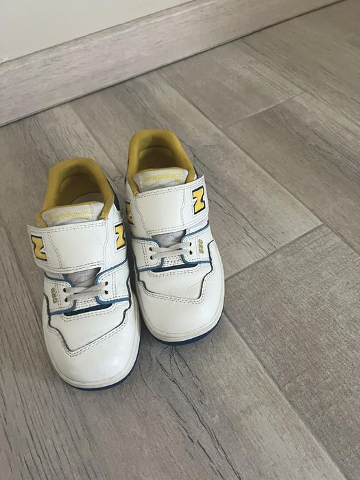 Красовки дитячі new balance