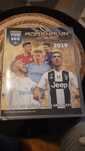 Sprzedam album fifa 2019 liczba kart 301