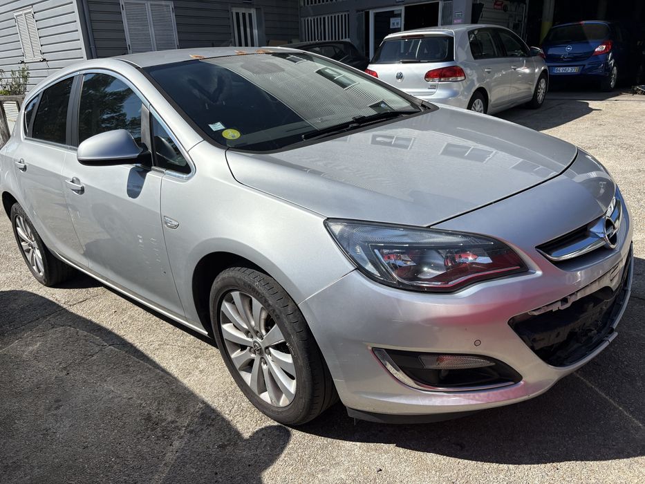Opel Astra para peças