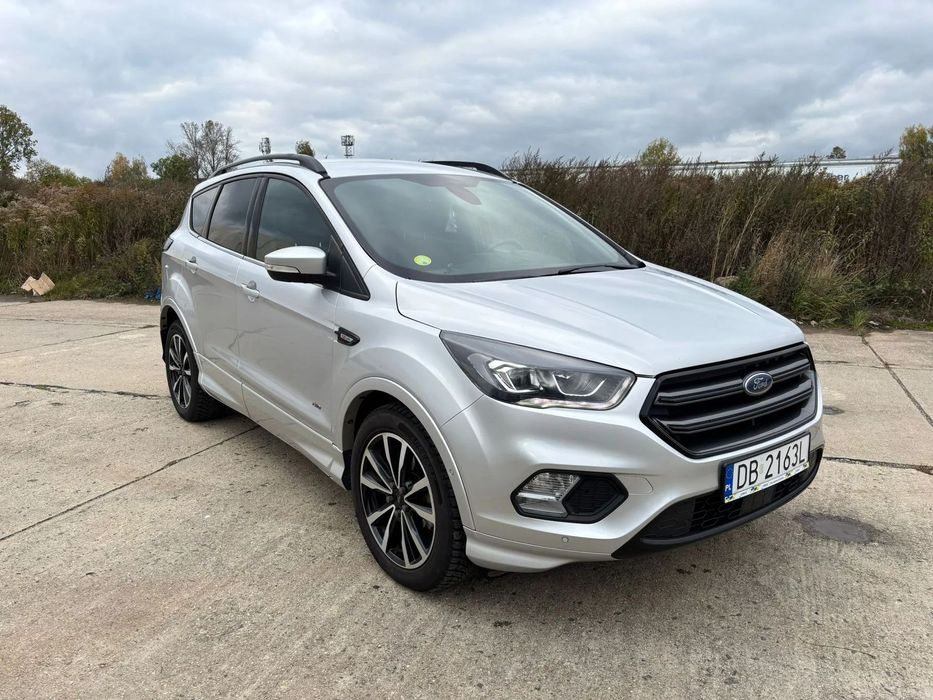 Ford Kuga St-line AWD 180KM Niski Przebieg Alkantara Kamera El. Klapa Nowe Opony