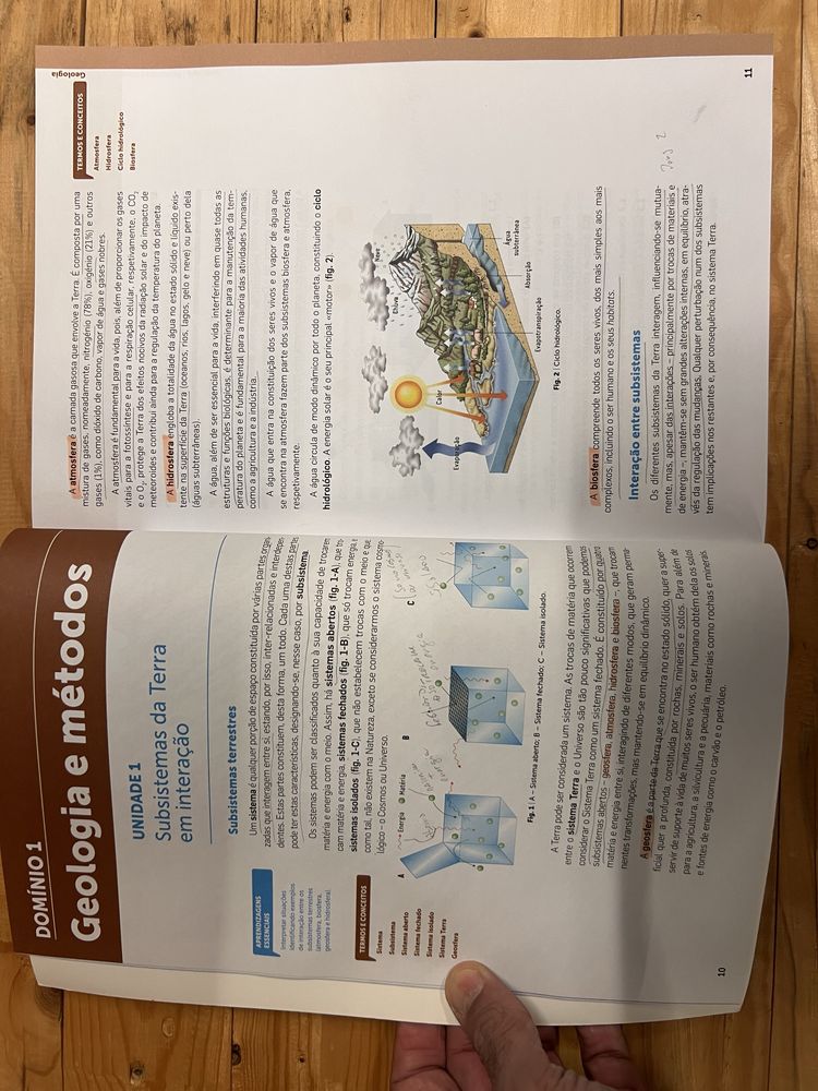 Livro de apoio ao estudo 10° Biologia e Geologia
