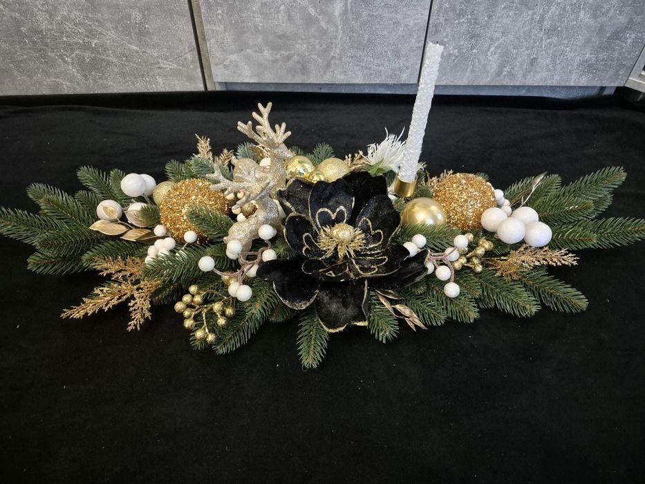 Різдвяні екібани, підсвічники та декори