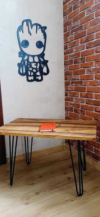 Журнальний (кавовий) столик із масиву горіха.