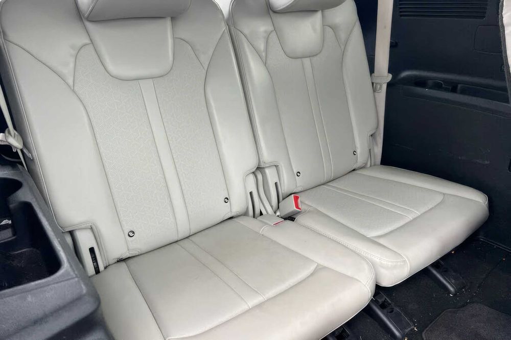 Kia Sorento      2023