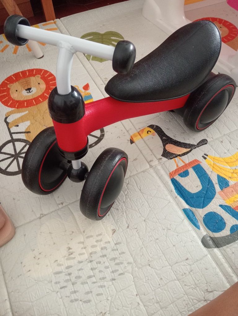 Triciclo para criança