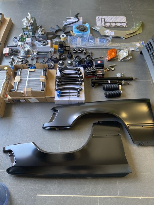 Крило  мерседес w124 w190 w201 автодеталі