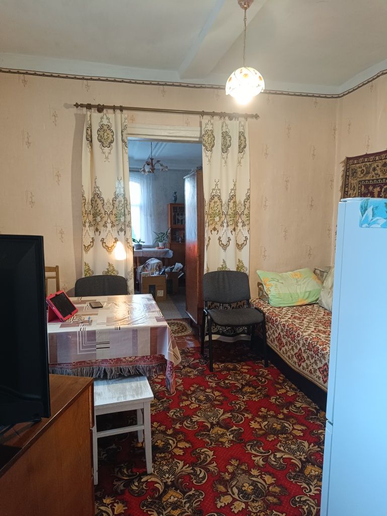 Продам часть дома в Чугуеве, р-н Осиновка