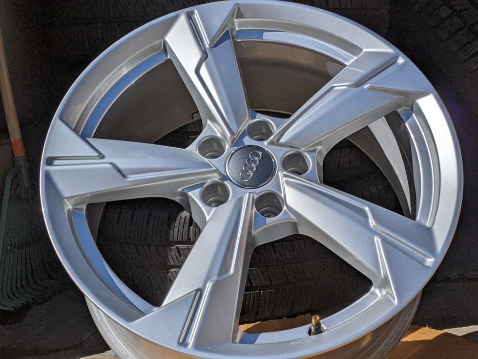 Шикарні диски R18 AUDI A6 Allroad Q5 VW Passat B8 Alltrack Tiguan