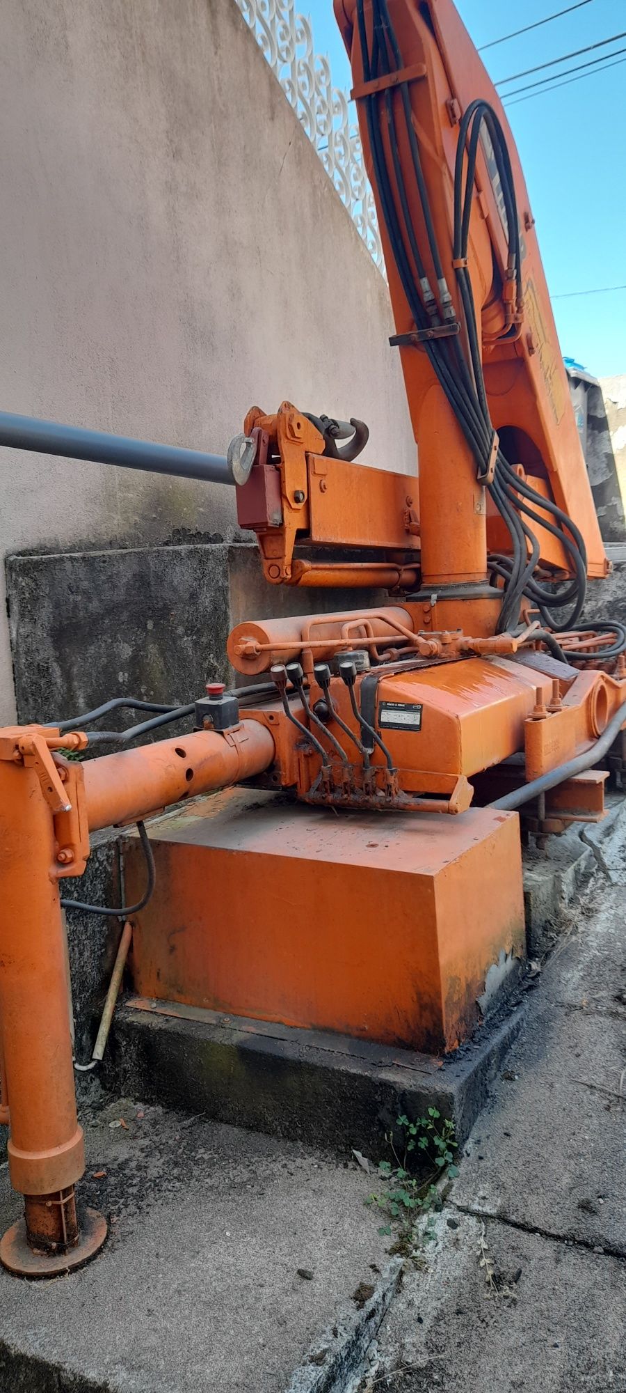 Grua camiões elétrica
